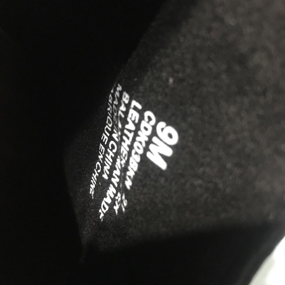 ROCKPORT Black Ankle Booties Zip Backs Size 9M - Picture 7 of 10